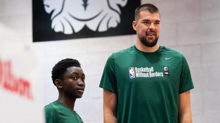 祖巴茨谈指导年轻球员：传递经验让我倍感满足